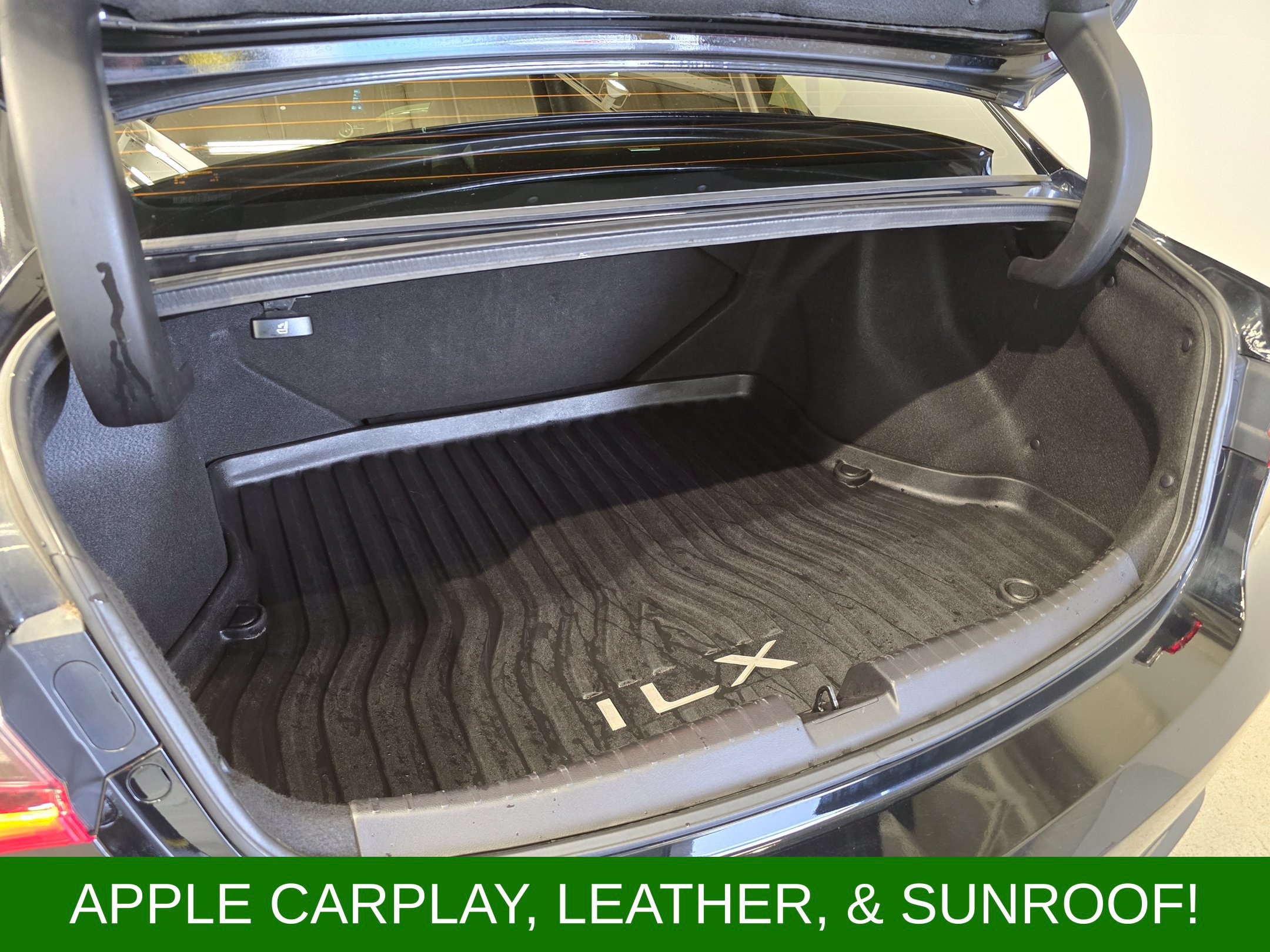 Used 2019 Acura ILX w/ Premium Package FWD image 7