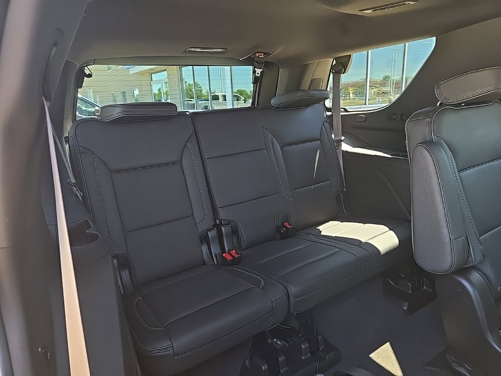 Used 2022 GMC Yukon Denali AWD/4WD image 13