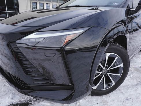 Used 2023 Lexus RZ 450e Premium w/ Technology Package image 46