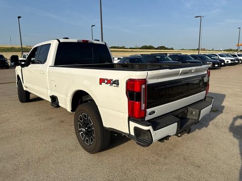 Used 2026 Ford F350 Platinum w/ FX4 Off-Road Package AWD/4WD image 7