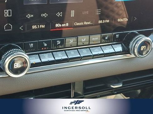 Used 2024 GMC Canyon Denali image 16