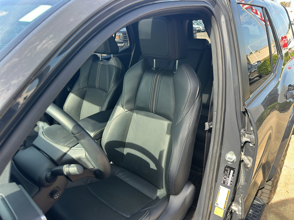 Used 2025 Toyota 4Runner Limited w/ Tow Technology Package AWD/4WD image 28