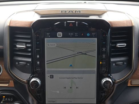 Used 2022 RAM 1500 Limited w/ Bed Utility Group image 17