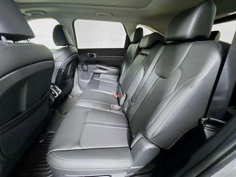 New 2026 Kia Sorento S w/ S Panoramic Sunroof Package image 24