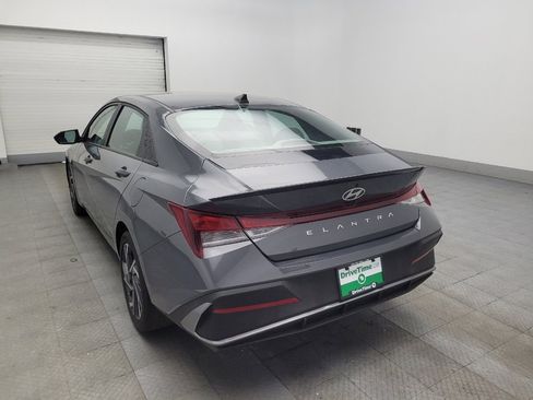 Used 2025 Hyundai Elantra Sport FWD image 5