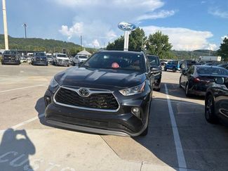 Used 2024 Toyota Highlander Platinum AWD/4WD video 2