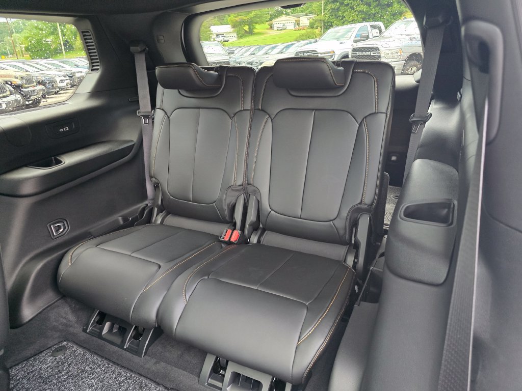 New 2026 Jeep Grand Cherokee L Limited AWD/4WD image 13