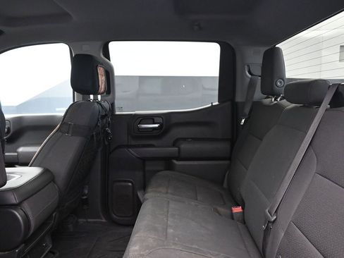 Used 2020 Chevrolet Silverado 1500 Custom w/ Custom Value Package image 17