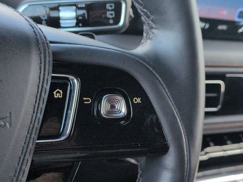 Used 2025 Lincoln Aviator Black Label w/ Black Label Special Edition AWD/4WD image 25