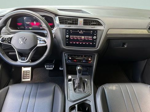 Used 2023 Volkswagen Tiguan SE R-Line FWD image 11