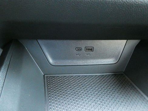 New 2027 Chevrolet Equinox LT AWD/4WD image 23