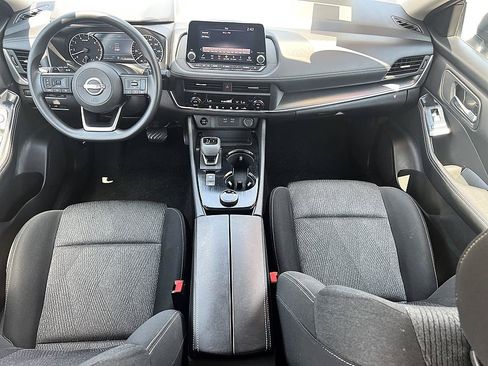 Certified 2024 Nissan Rogue SV AWD/4WD image 18