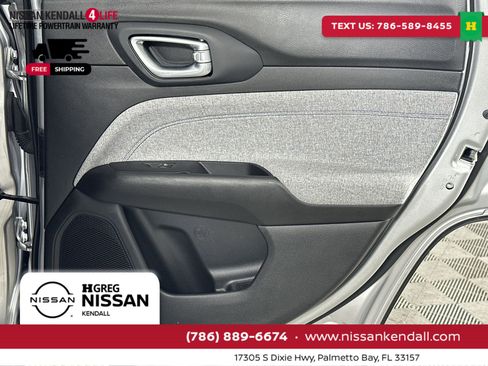 Used 2025 Jeep Compass Sport image 36