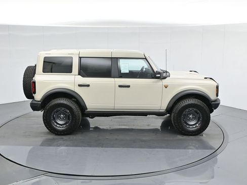 New 2025 Ford Bronco Badlands image 51