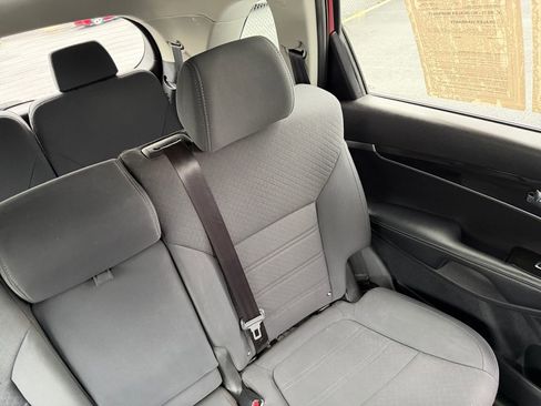 Used 2019 Kia Sorento LX image 42