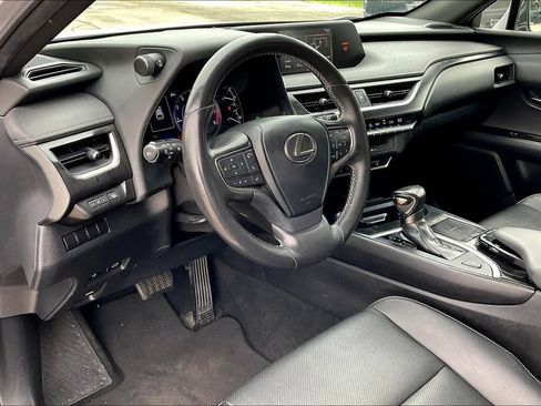 Used 2019 Lexus UX 200 w/ Premium Package FWD image 14