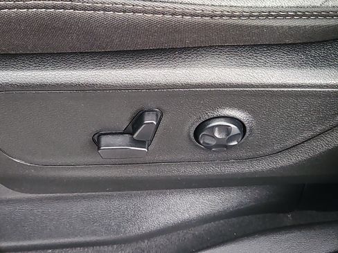 Used 2019 RAM 1500 Big Horn AWD/4WD image 12