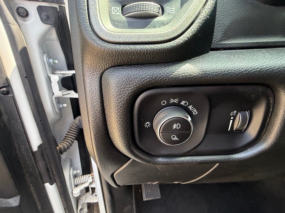 Used 2026 RAM 3500 Tradesman AWD/4WD image 22