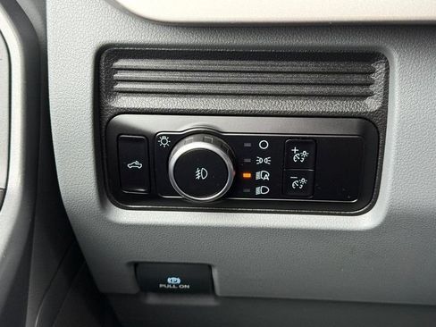 Used 2023 Ford F250 XLT AWD/4WD image 28
