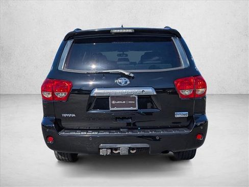 Used 2010 Toyota Sequoia Limited image 7
