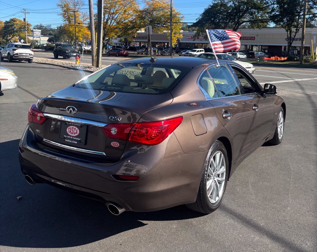 Used 2014 INFINITI Q50 Premium w/ Technology Package AWD/4WD image 5