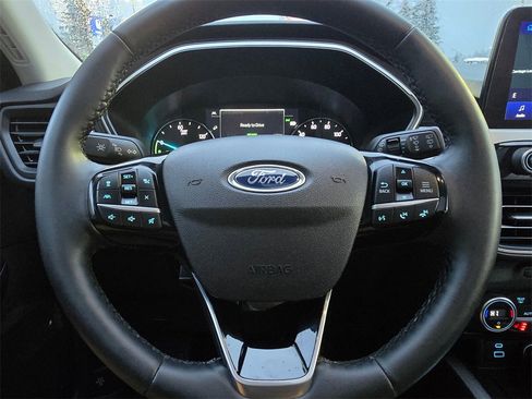 Used 2021 Ford Escape SE w/ SE Sport Appearance Package image 15
