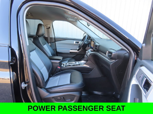 Used 2022 Ford Explorer XLT w/ Equipment Group 202A AWD/4WD image 24