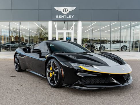 Used 2021 Ferrari SF90 Stradale image 16