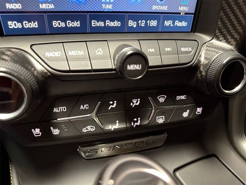 Used 2018 Chevrolet Corvette Stingray Convertible image 28