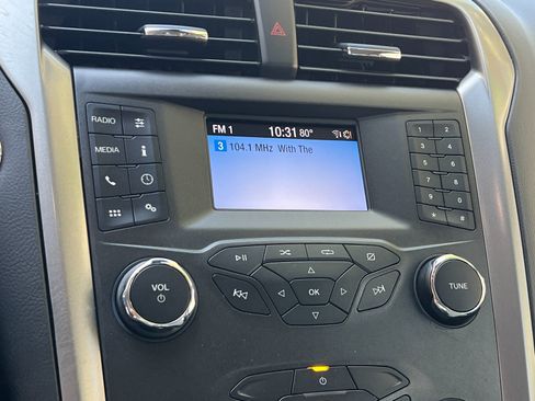 Used 2020 Ford Fusion S FWD image 17