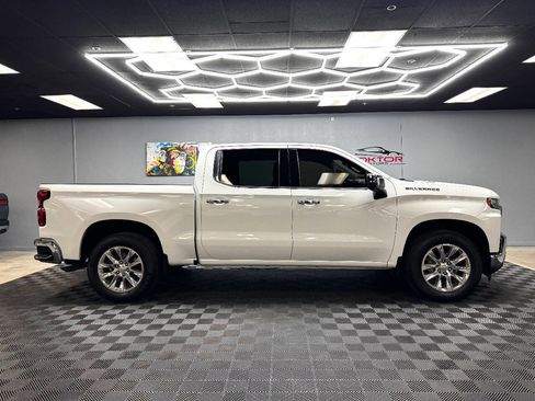 Used 2021 Chevrolet Silverado 1500 LTZ w/ LTZ Convenience Package II image 14