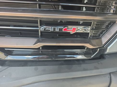 Used 2025 GMC Sierra 1500 AT4X AWD/4WD image 9