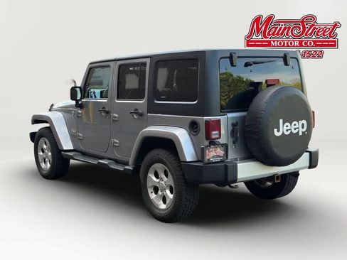 Used 2013 Jeep Wrangler Unlimited Sahara w/ Connectivity Group AWD/4WD image 5