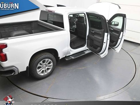 Used 2023 Chevrolet Silverado 1500 LTZ AWD/4WD image 41