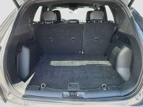 Used 2023 Ford Escape ST-Line FWD image 11