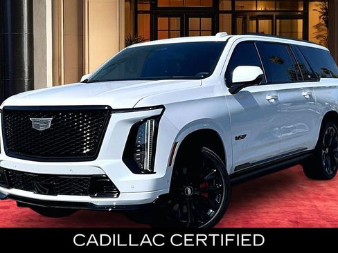Used 2026 Cadillac Escalade ESV V w/ LPO, ONYX Package AWD/4WD image 1