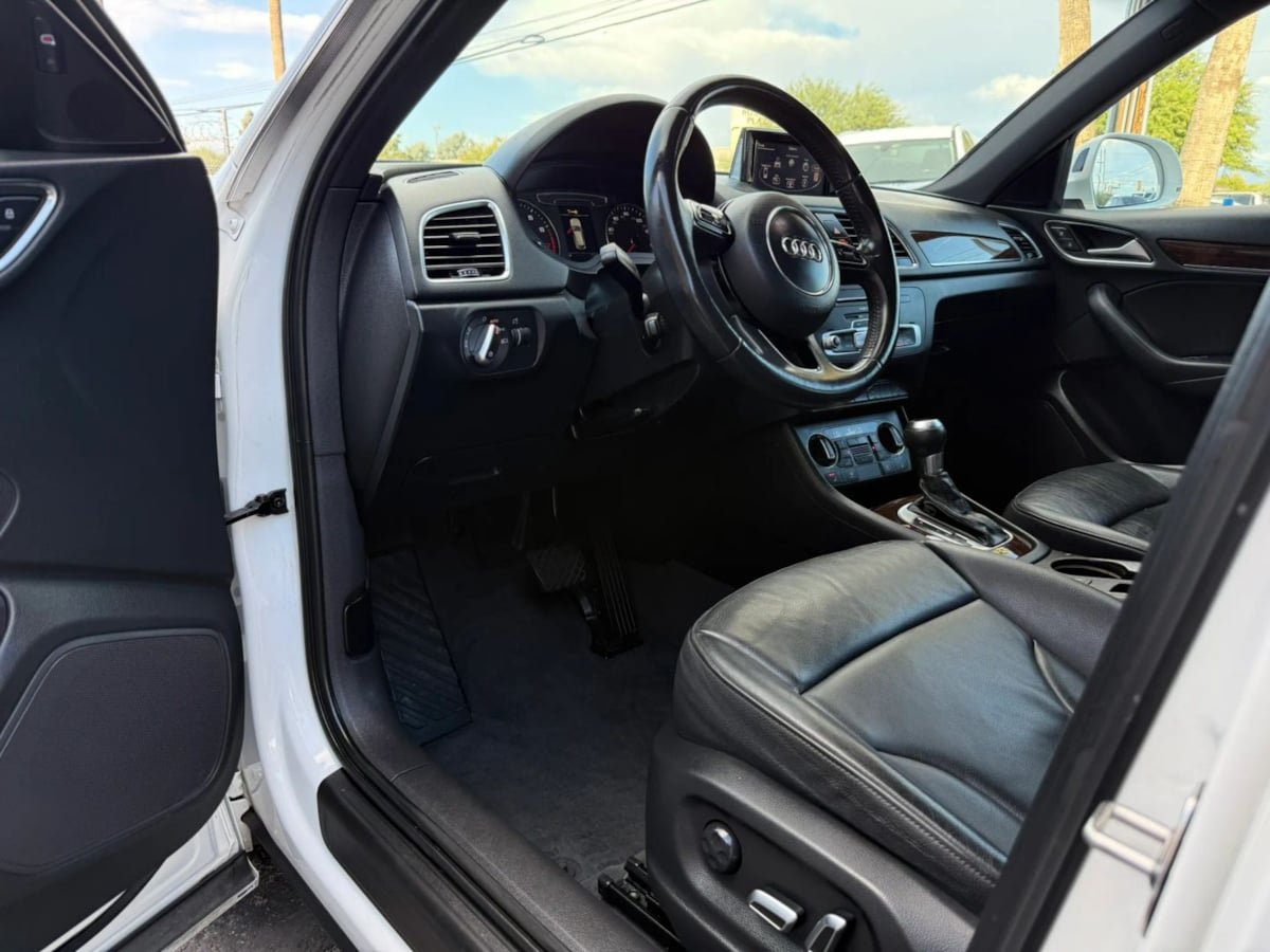 Used 2016 Audi Q3 2.0T Premium Plus w/ Technology Package FWD image 39