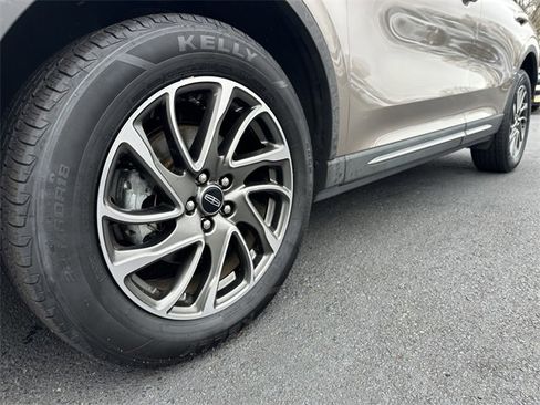 Used 2020 Lincoln Corsair AWD w/ Equipment Group 101A image 12