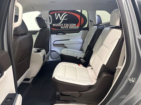 New 2026 GMC Acadia Denali w/ Super Cruise Package FWD image 12