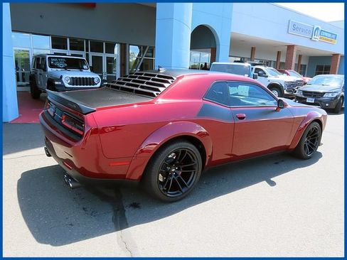 Used 2022 Dodge Challenger R/T Scat Pack RWD image 7