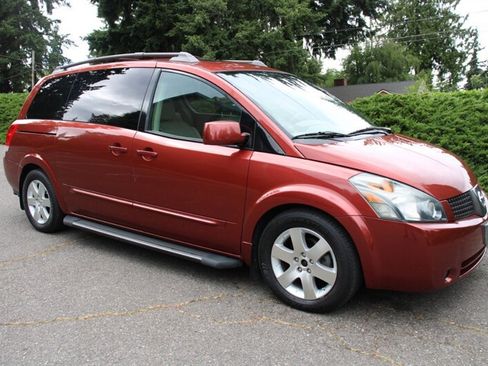 Used 2004 Nissan Quest SE w/ (SEA) Seat Pkg FWD image 2
