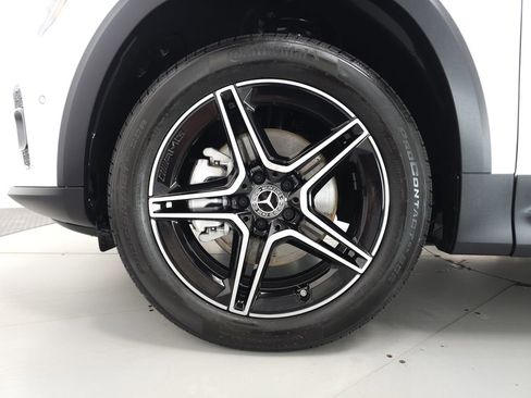 Certified 2026 Mercedes-Benz GLB 250 4MATIC image 34