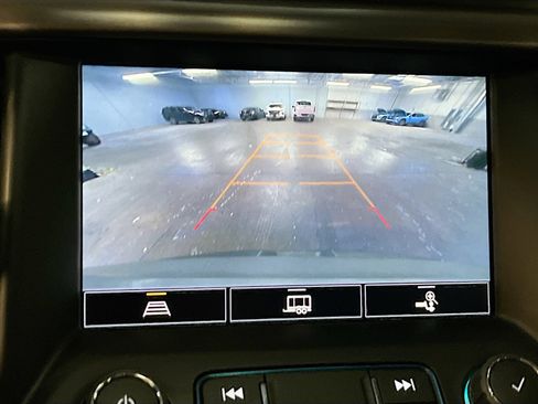 Used 2023 GMC Acadia AT4 w/ Preferred Package AWD/4WD image 14