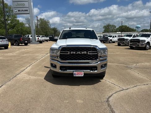 Used 2023 RAM 2500 Big Horn w/ Level 1 Equipment Group AWD/4WD image 8