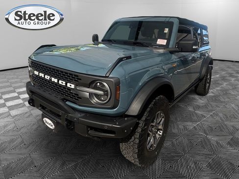Used 2022 Ford Bronco Badlands image 1