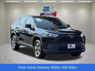 Used 2025 Toyota RAV4 XLE AWD/4WD video 1