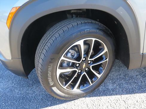 Used 2024 Chevrolet TrailBlazer LT w/ Convenience Package image 18