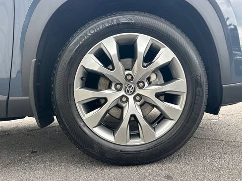 Used 2024 Toyota Grand Highlander FWD image 13