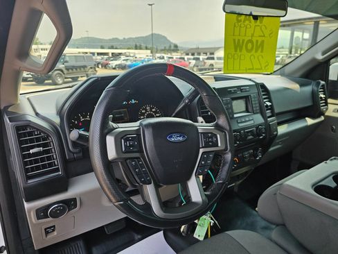 Used 2018 Ford F150 XL w/ Equipment Group 101A Mid AWD/4WD image 12
