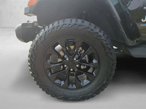 Used 2021 Jeep Wrangler Unlimited Sahara w/ Cold Weather Group image 29